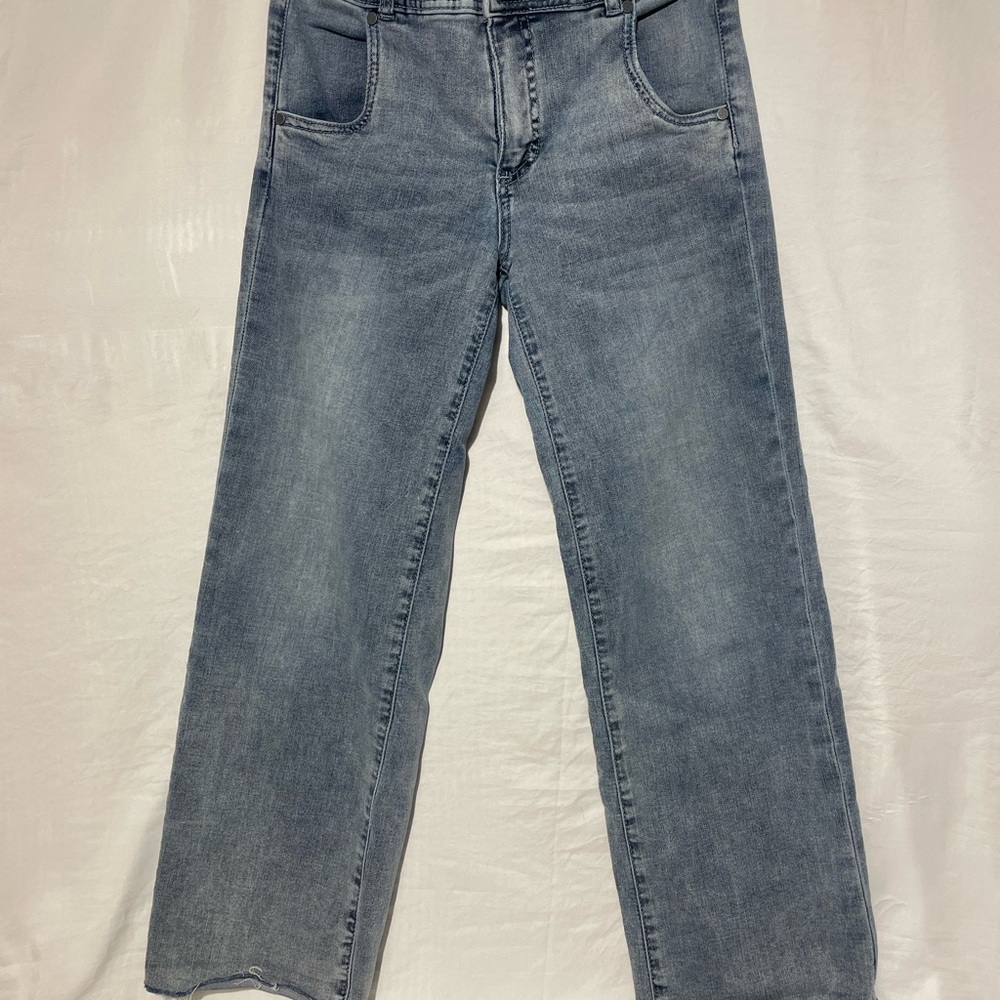 Kut from the Kloth Blue Straight Leg Jeans with Vintage Appeal